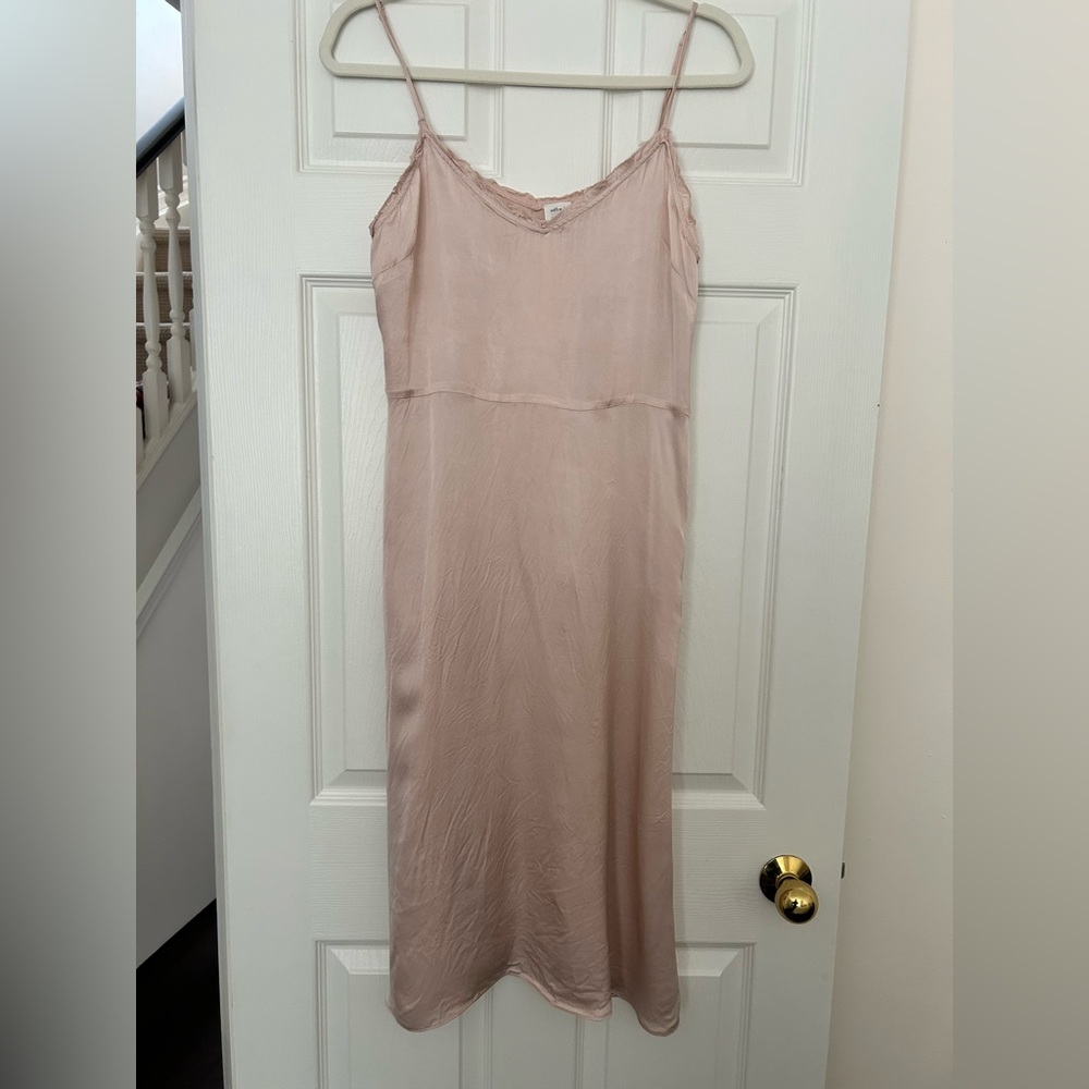 Elegant Women's Wilfred Pink Silk Slip Dress